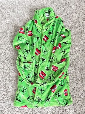 Kids Plush Robe with Minecraft Creeper & TNT Print - Green